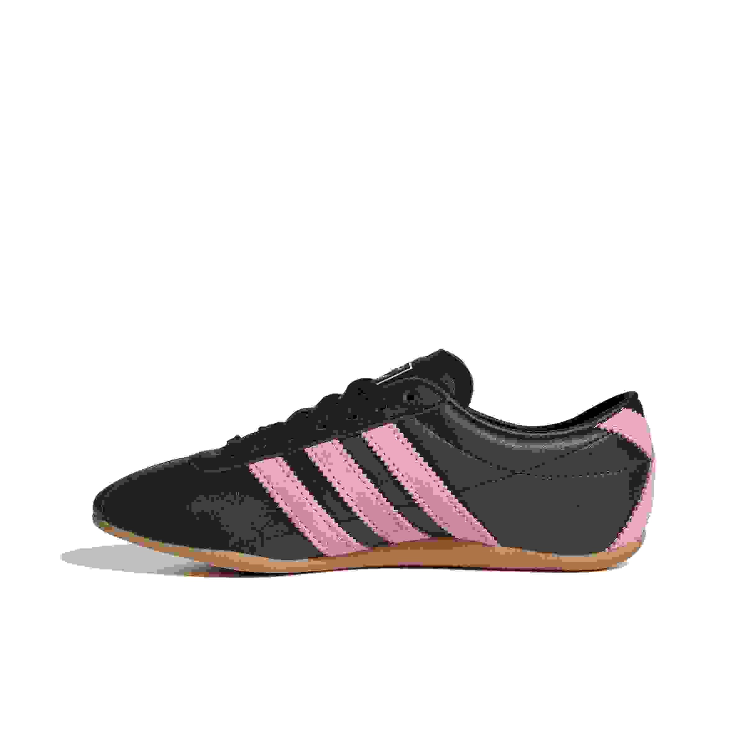 adidas Originals Tokyo Grade School Girls' "Core Black/Glow Pink/Gum 3" Shoe